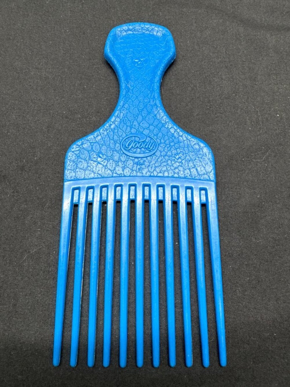 VTG Goody Blue Hair Pick Distinct Reptile Textured Plastic 6 Inches